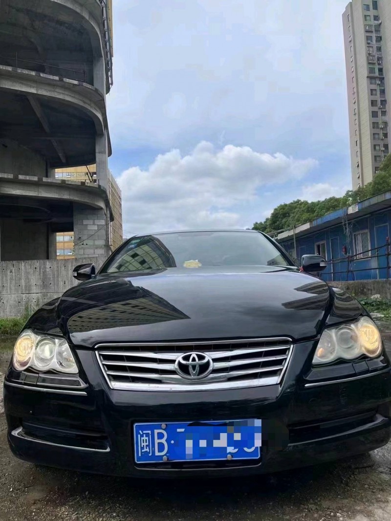 济南09年丰田锐志1