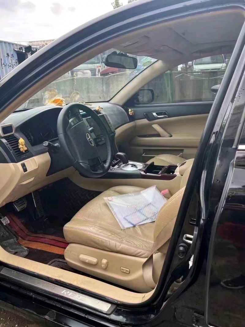 济南09年丰田锐志4