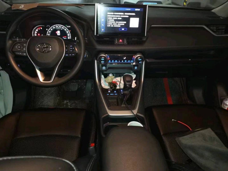 重庆22年丰田RAV4荣放5