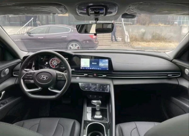 邯郸21年现代伊兰特3