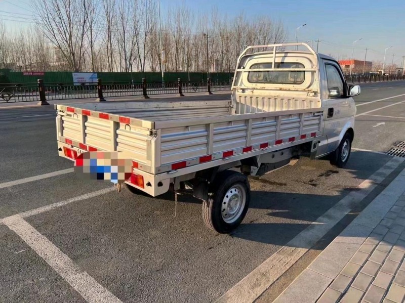 济南19年东风风光7