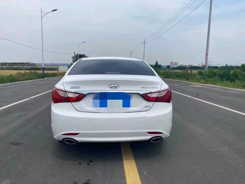 济南17年现代索纳塔八8