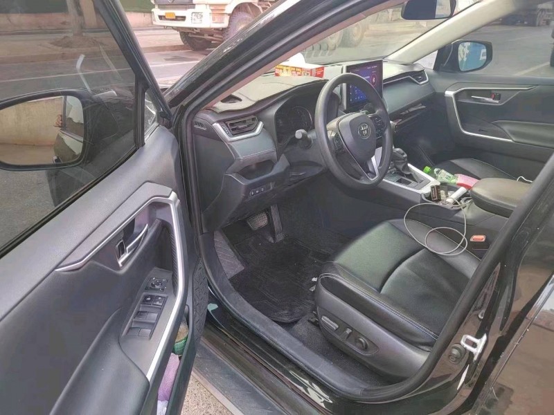 枣庄21年丰田RAV43