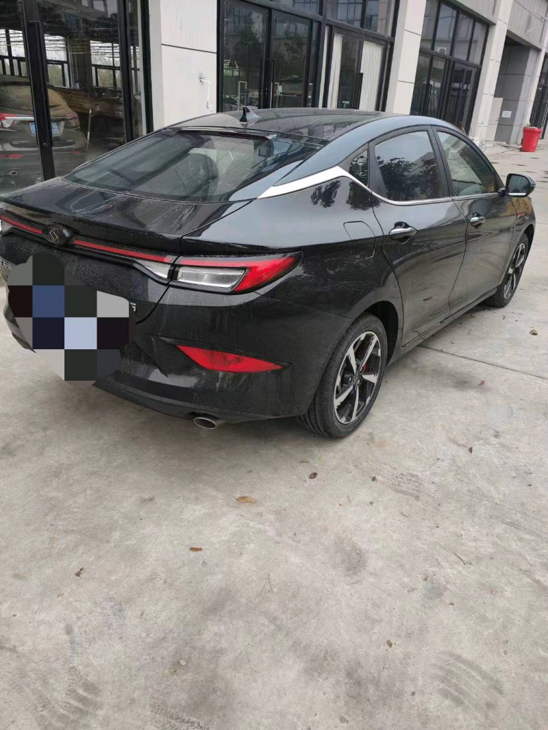 宜昌22年江淮思皓3