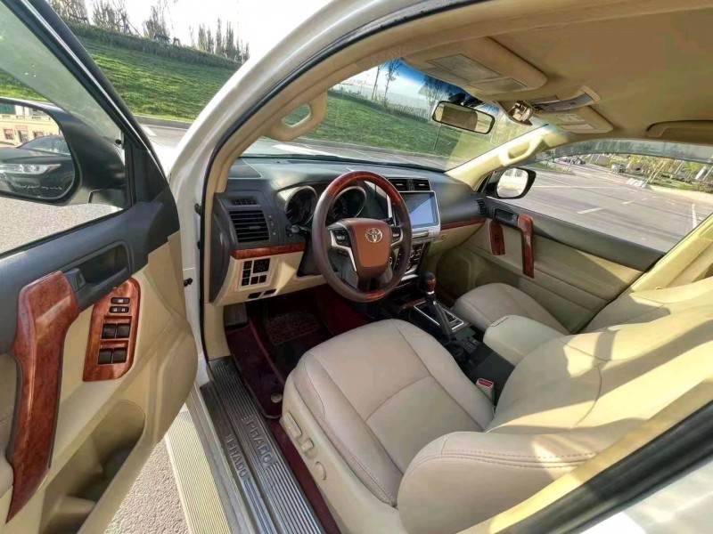 邯郸14年丰田普拉多5