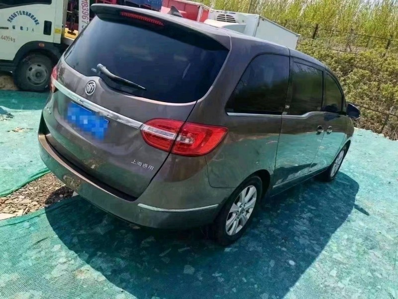 临沂15年别克GL82