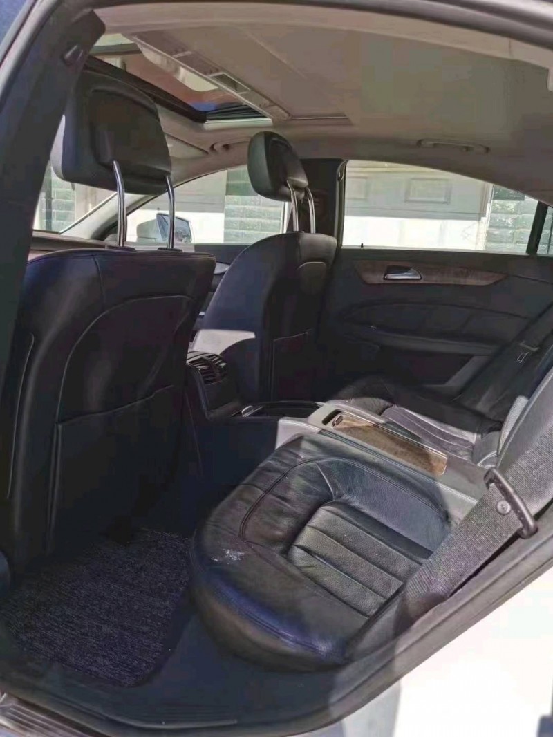 临沂15年奔驰CLS6