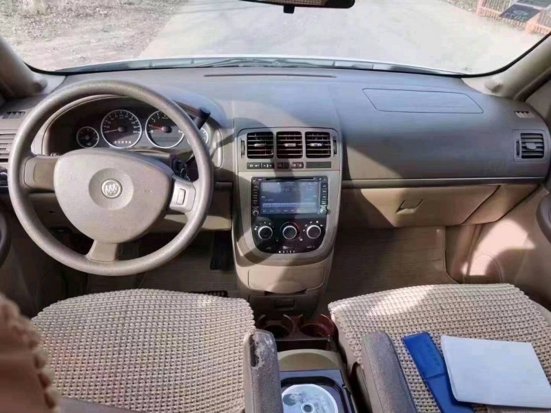 临沂12年别克GL85