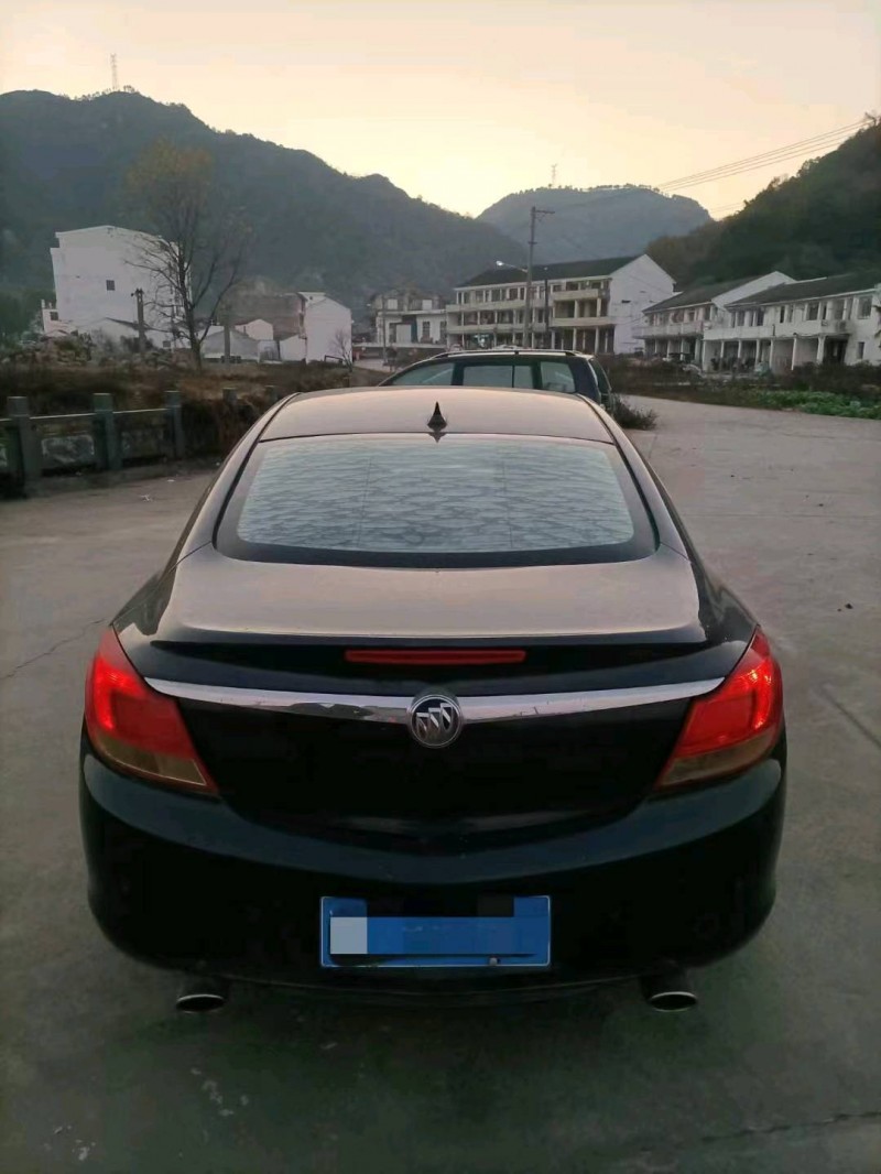 嘉兴10年别克君威2