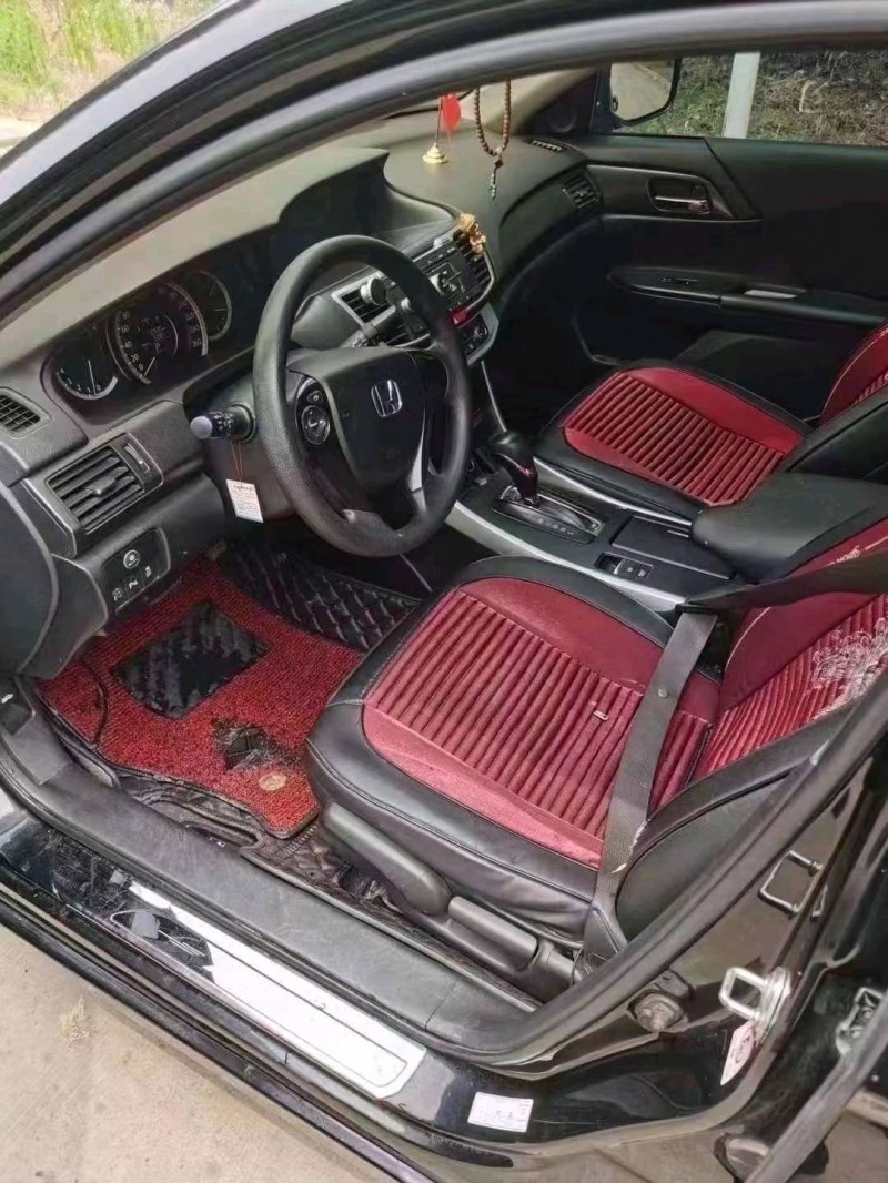 临沂14年本田雅阁6