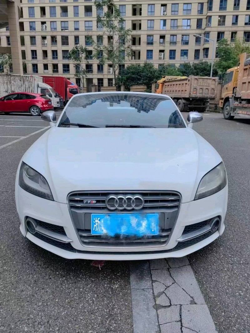 湖州13年奥迪TT1