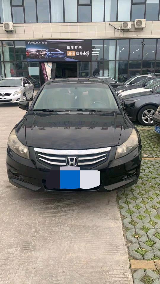 嘉兴12年本田雅阁8