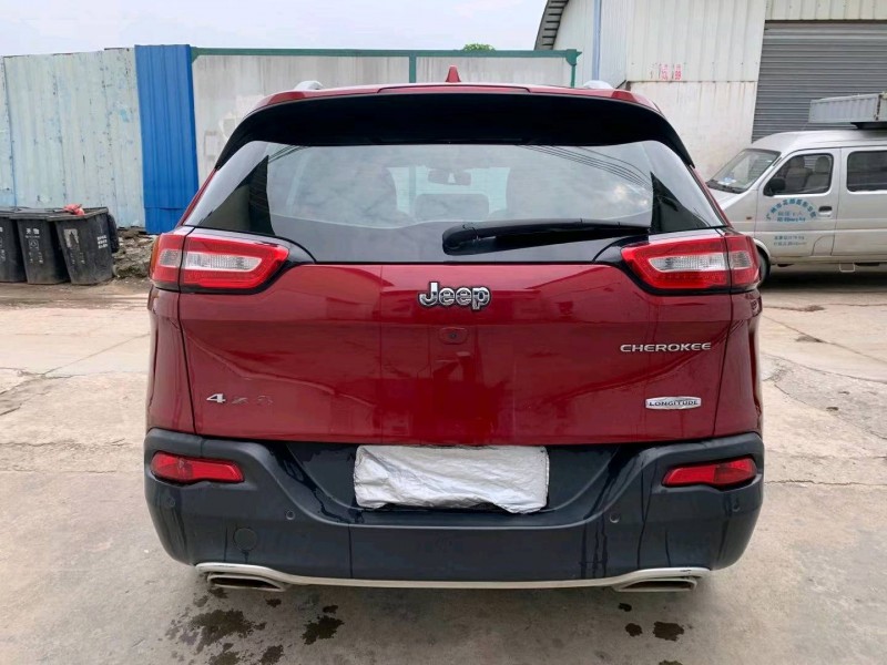 广州17年Jeep自由光9