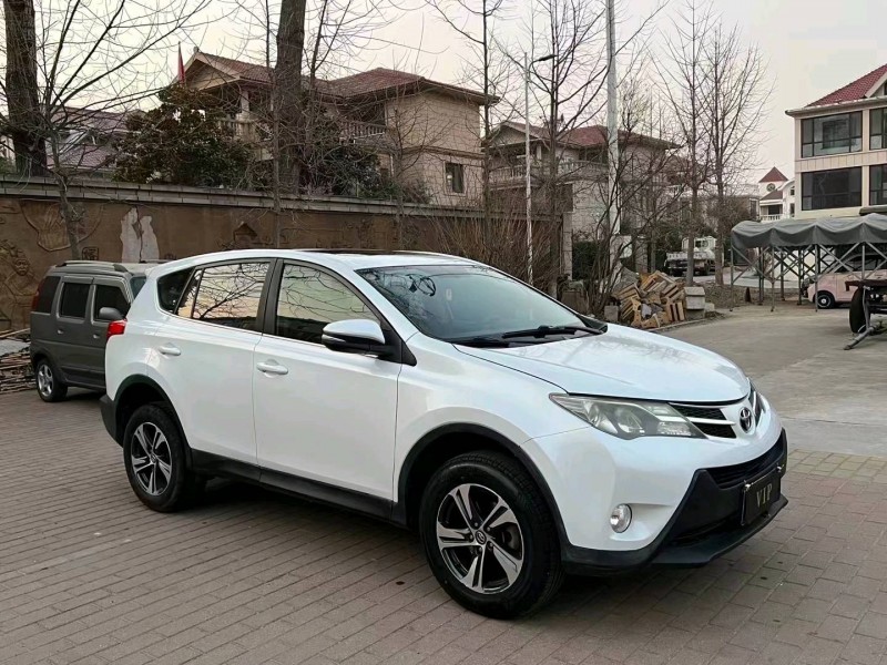 东营15年丰田RAV4荣放3