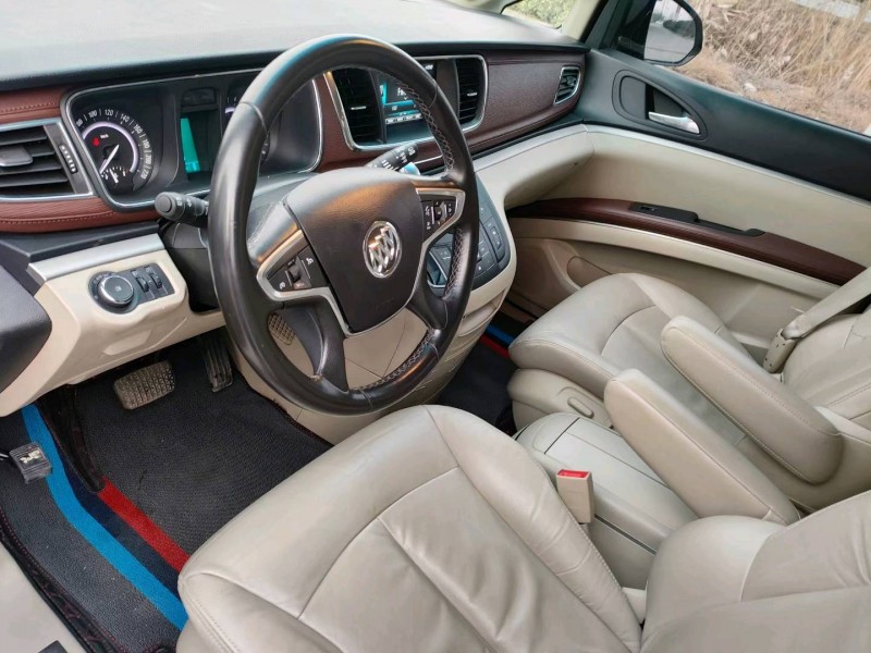 徐州18年别克GL82