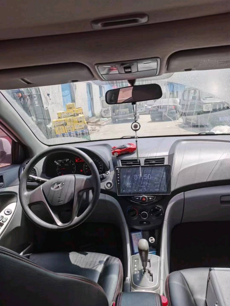 宜昌16年现代瑞纳7