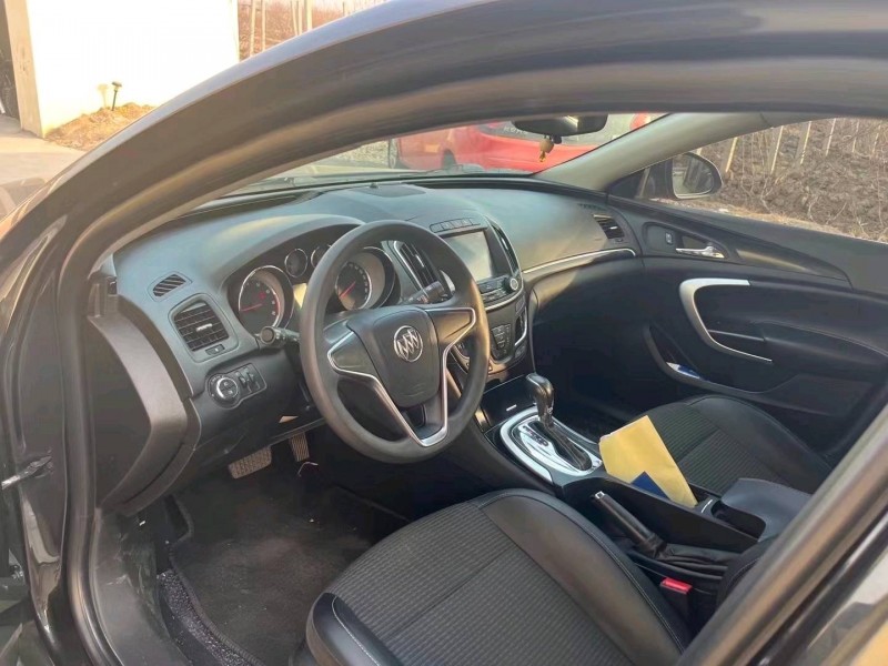 枣庄15年别克君威9