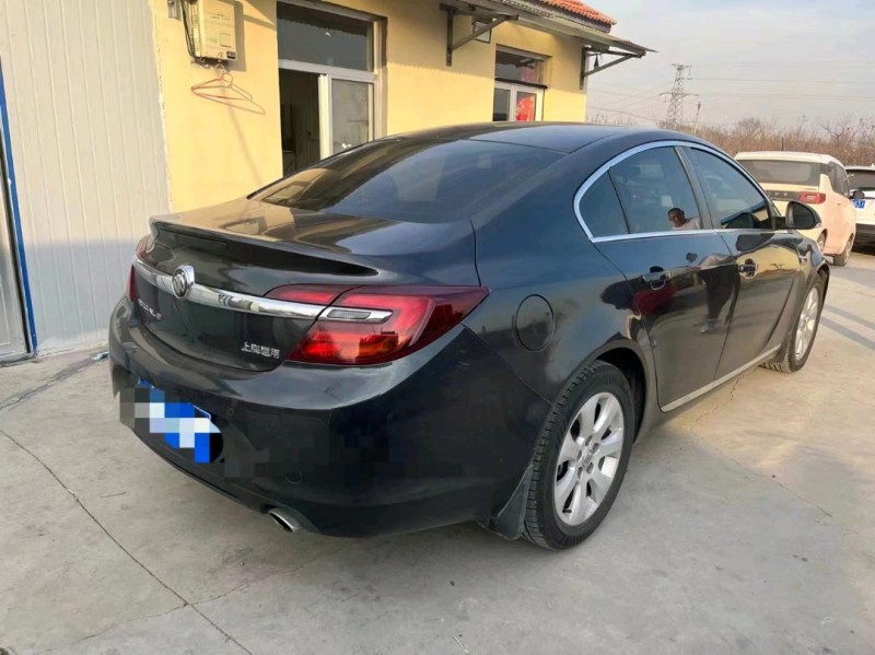 枣庄15年别克君威8