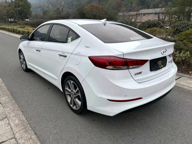嘉兴18年现代领动3