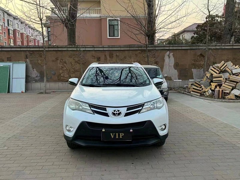 枣庄15年丰田RAV4荣放1