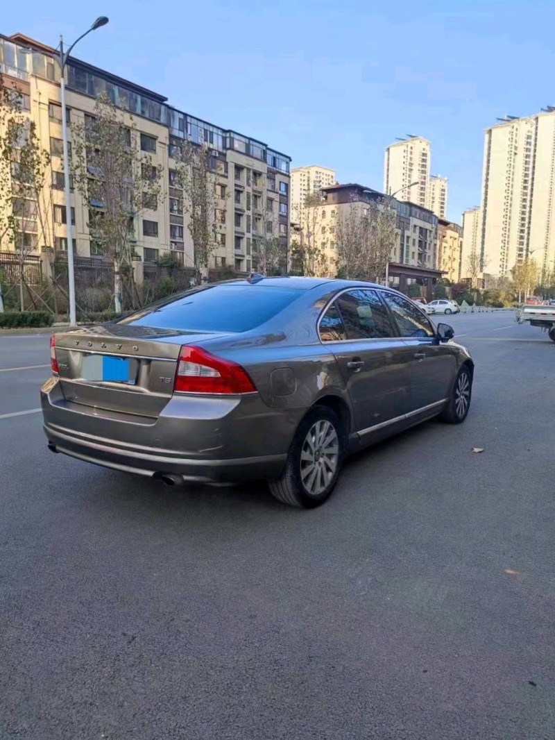 枣庄13年沃尔沃S80L4