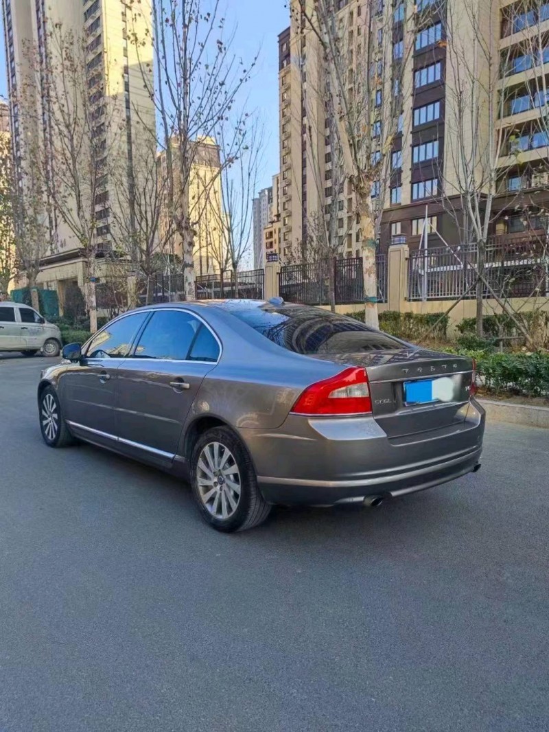 枣庄13年沃尔沃S80L9