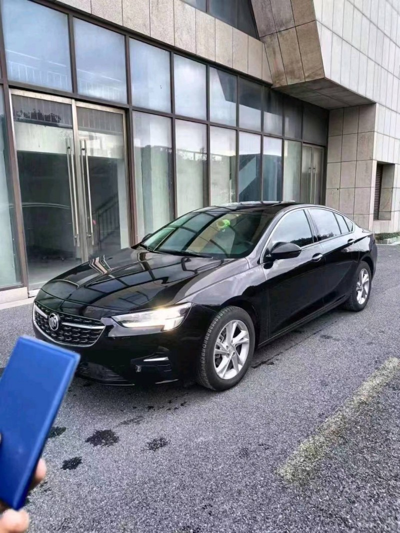 嘉兴21年别克君威1