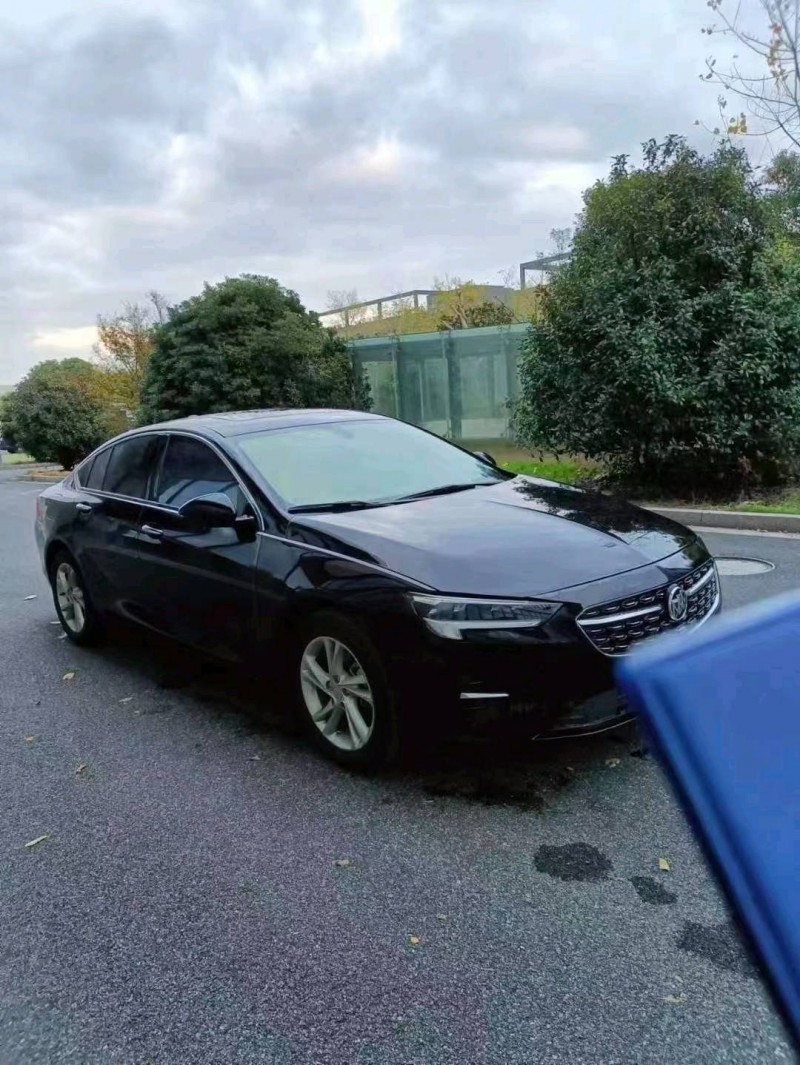 嘉兴21年别克君威2