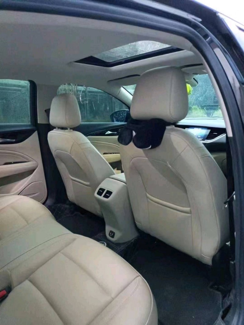 嘉兴21年别克君威4