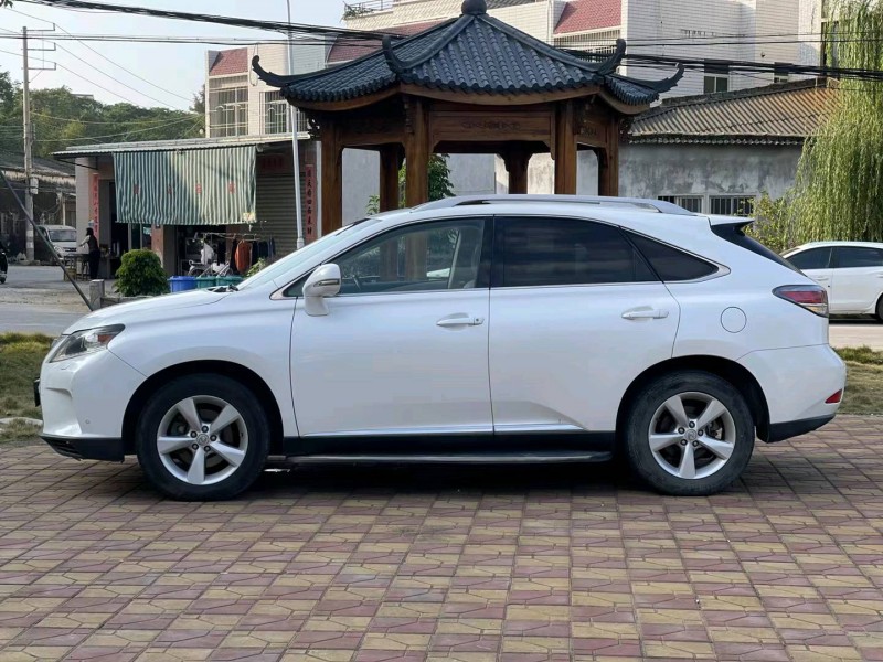 广州13年雷克萨斯RX7