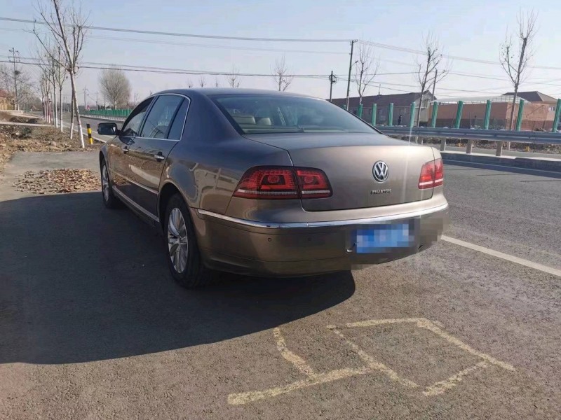 济南13年大众辉腾6