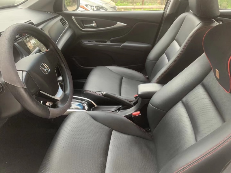 中山17年本田凌派4