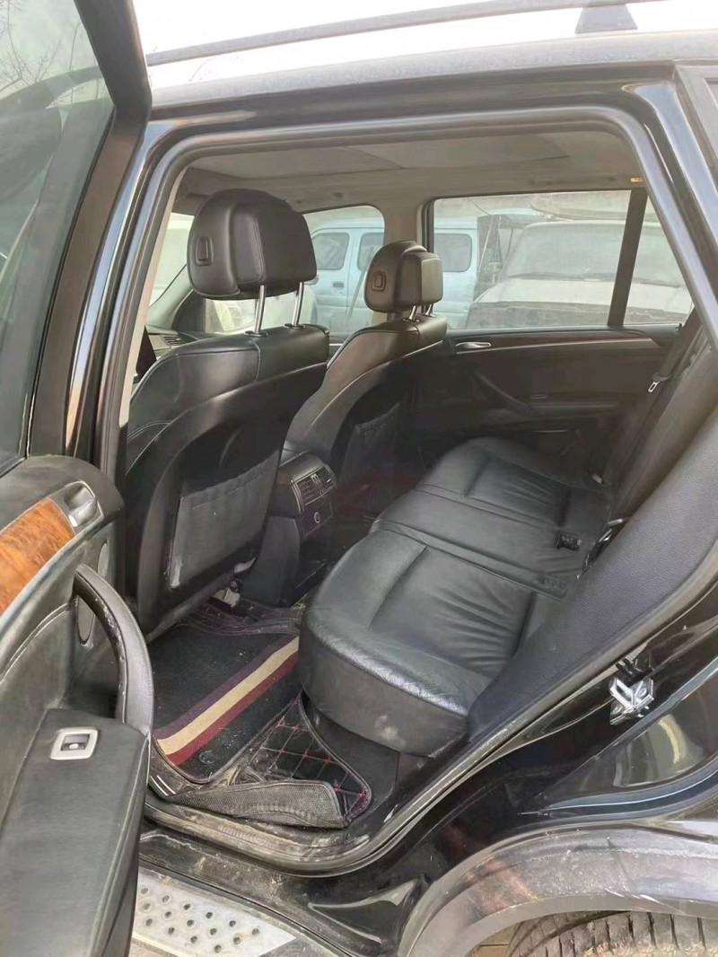 济南09年宝马X55