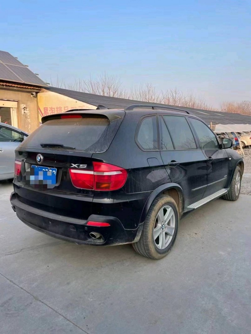 济南09年宝马X56