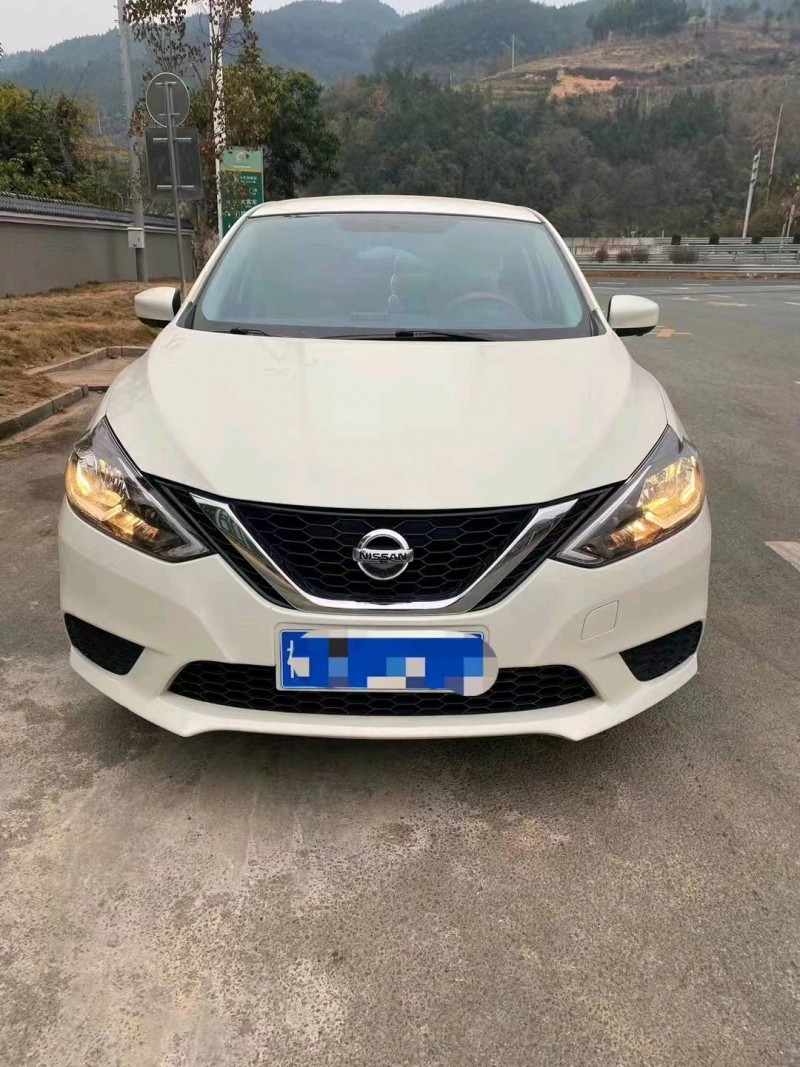 贵阳21年日产轩逸1