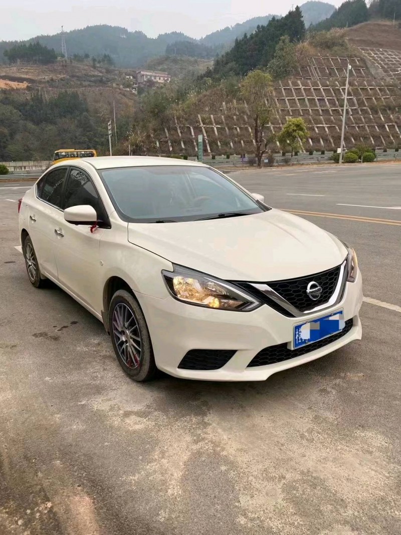 贵阳21年日产轩逸2