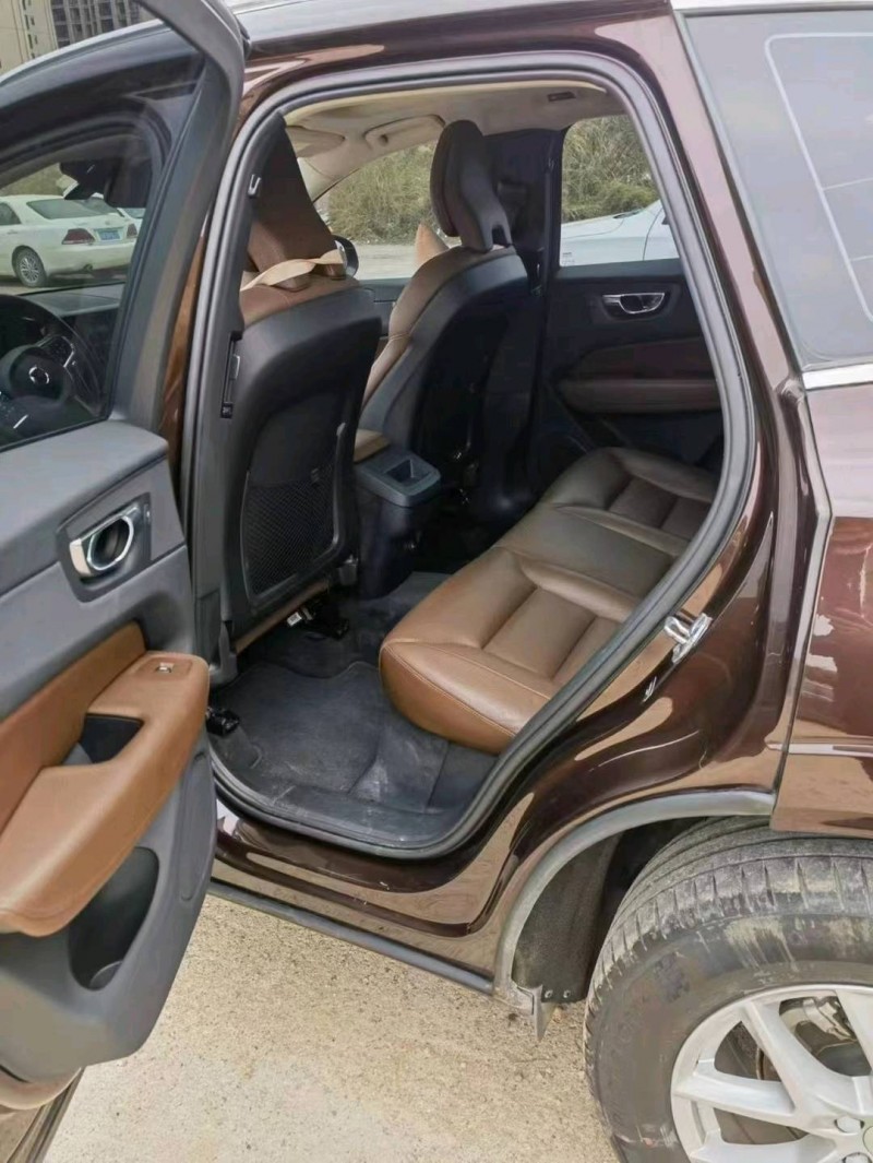 广州19年沃尔沃XC605