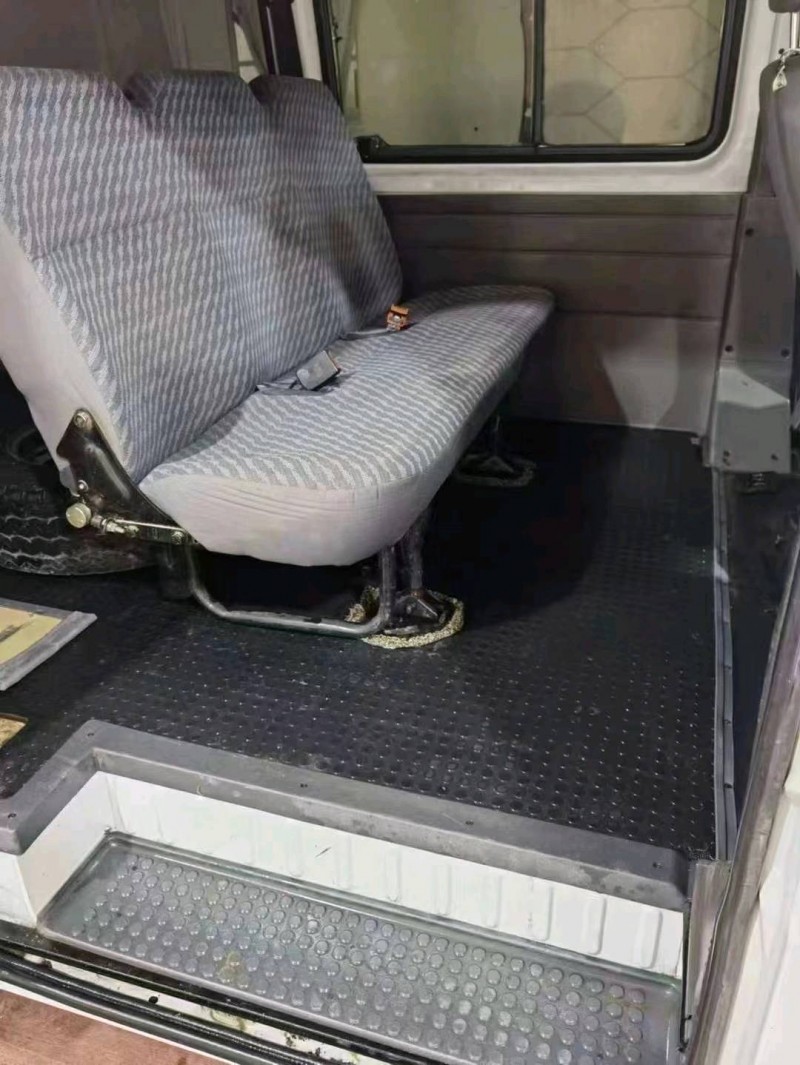 济南15年福特全顺4