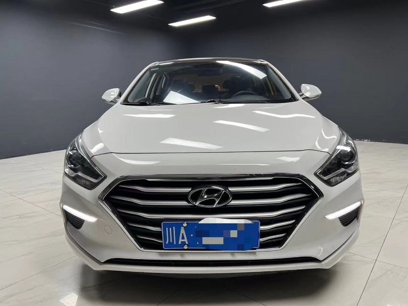 成都18年现代名图1