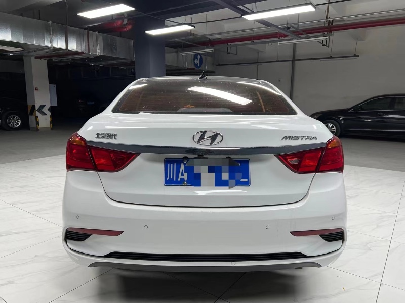 成都18年现代名图4