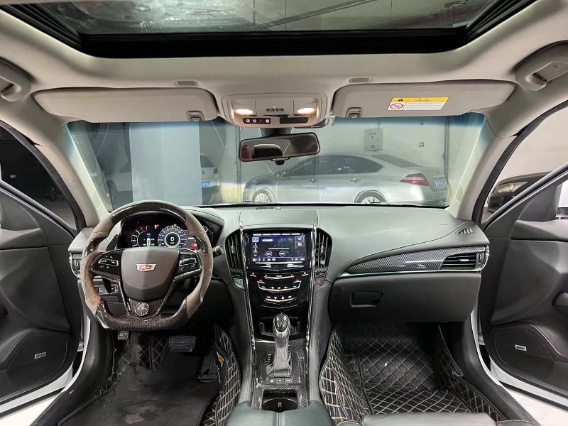 成都18年凯迪拉克ATS7