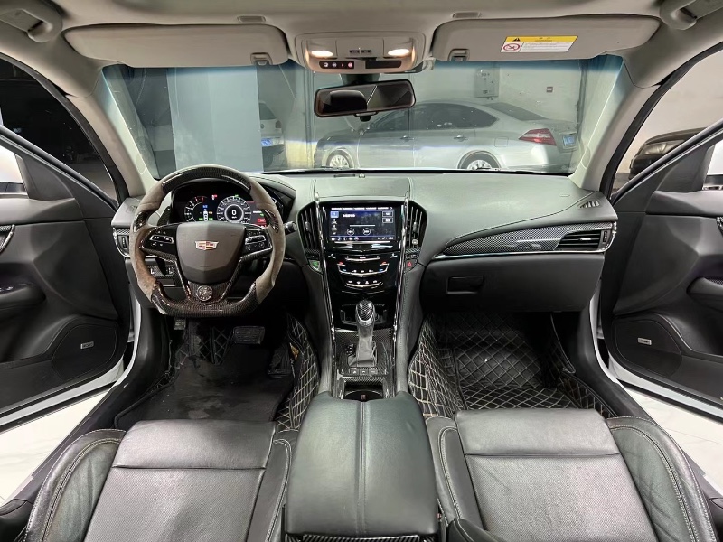 成都18年凯迪拉克ATS8