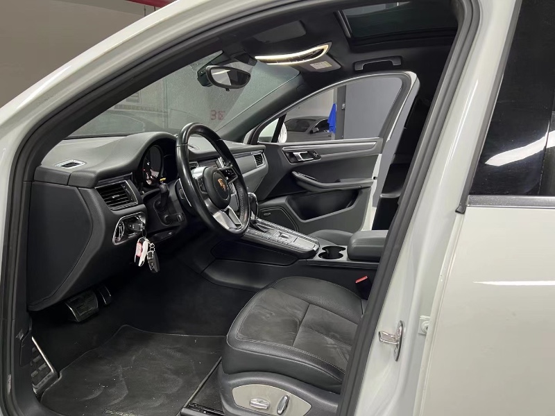 成都14年保时捷Macan5