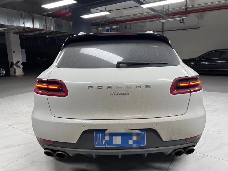 成都14年保时捷Macan3