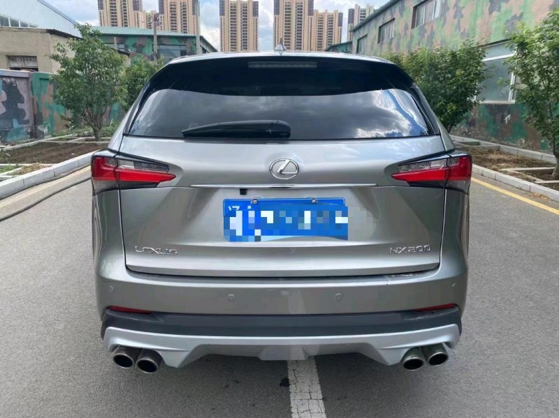 沈阳16年雷克萨斯NX8