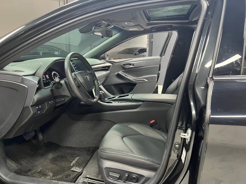 成都21年丰田亚洲龙6