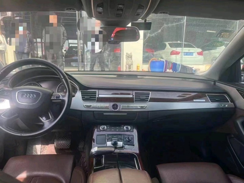 北京17年奥迪A8L2