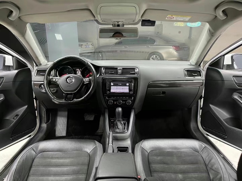 成都16年大众速腾5