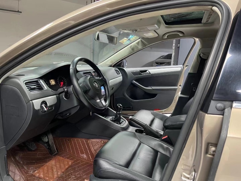 成都15年大众速腾3