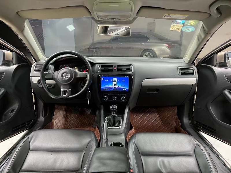 成都15年大众速腾7